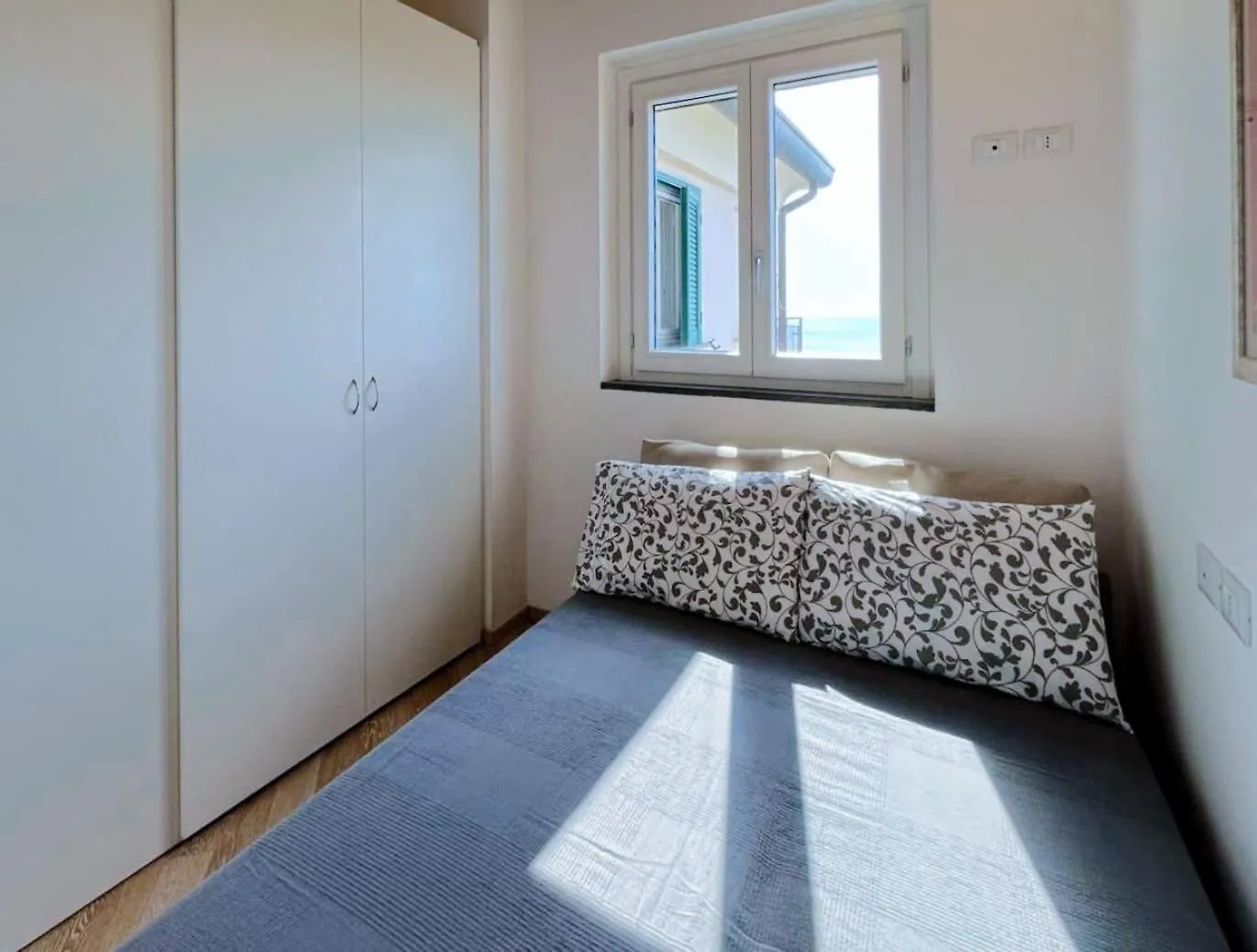 Apartmán Luminosa Mansarda Con Vista Mare Varazze 0*,
