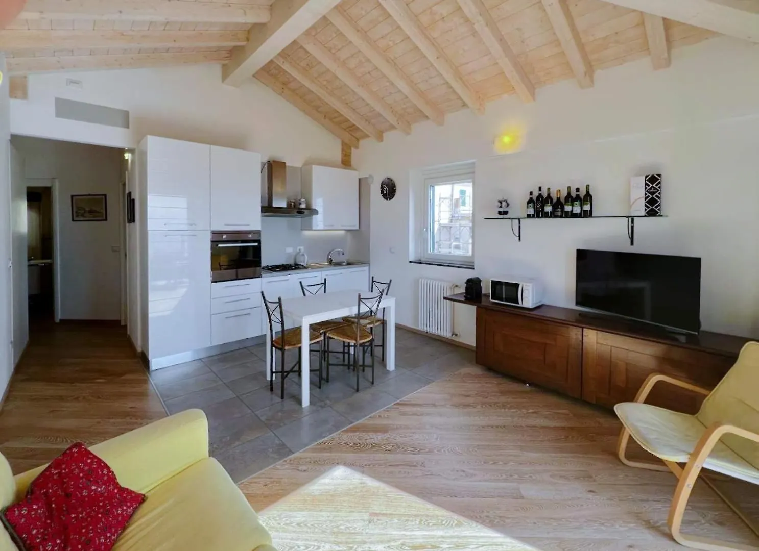 Apartmán Luminosa Mansarda Con Vista Mare Varazze Itálie