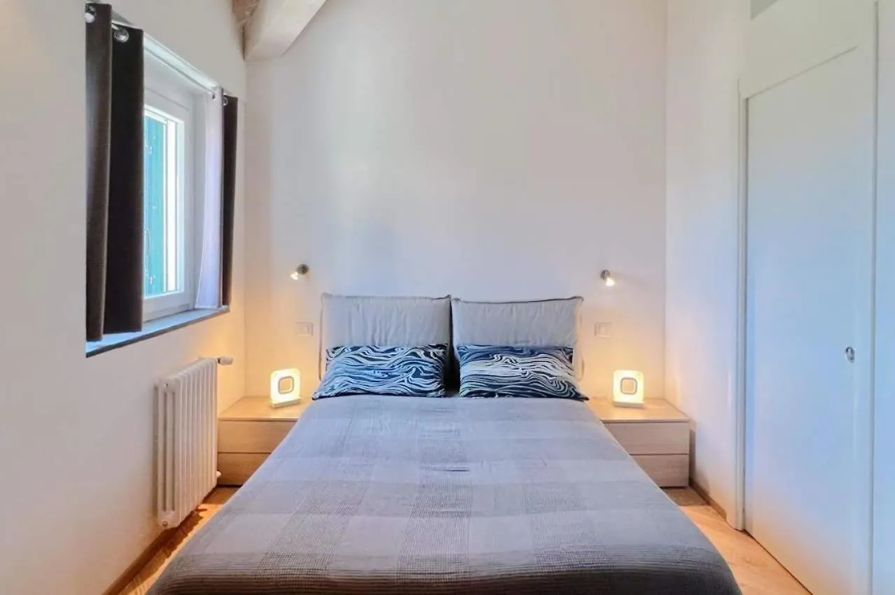 Luminosa Mansarda Con Vista Mare Apartment Varazze